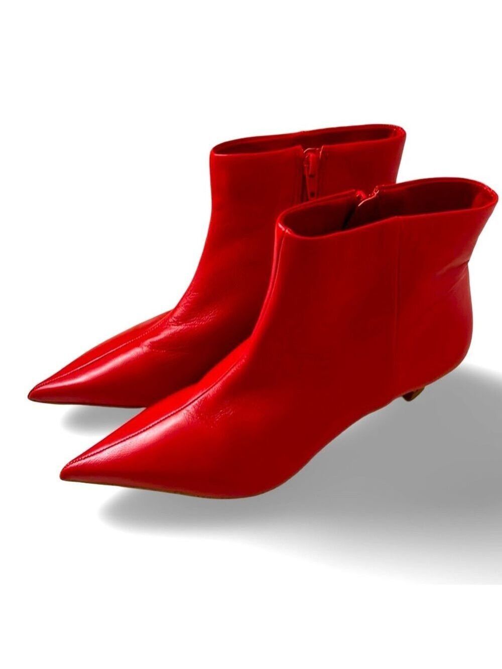 NWOB $140 Gianni Bini, the Georgina Leather Kitten Heel Booties - Picture 5 of 13